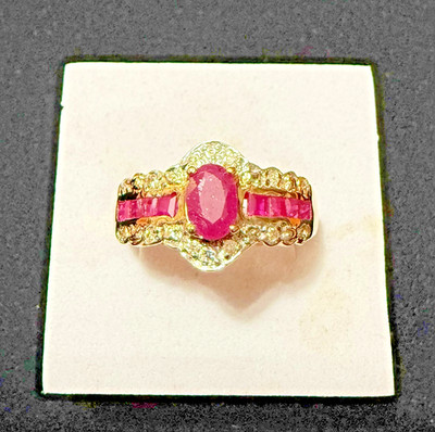 10KT Solid Two Tone Gold Ring With Rubies & Diamonds Great Showy Design
