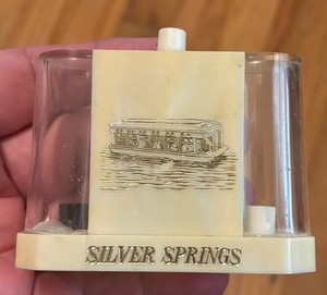 Vintage 1960s Silver Springs Florida Souvenir Salt & Pepper Dispenser