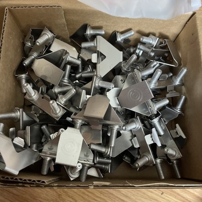 PATCHBOX/dev/Mount - Toolless Installation Cage Nut 235mm x 155mm x 70mm 
