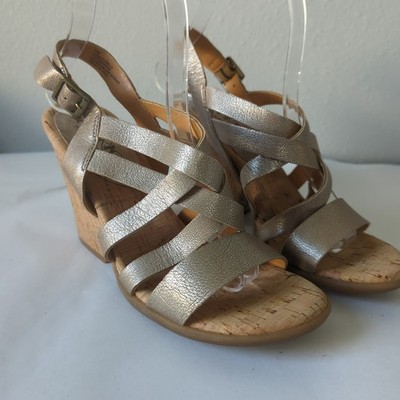 Kork Ease Korks Nedra Strappy Metallic Gold Sandal Womens Size 7M Wedge Heel
