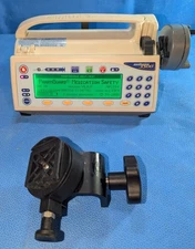 Medfusion 3500 (V 5.0.0 / 128 kb) with Pole Clamp (SHOWS "PLUNGER SENSOR" ALARM)