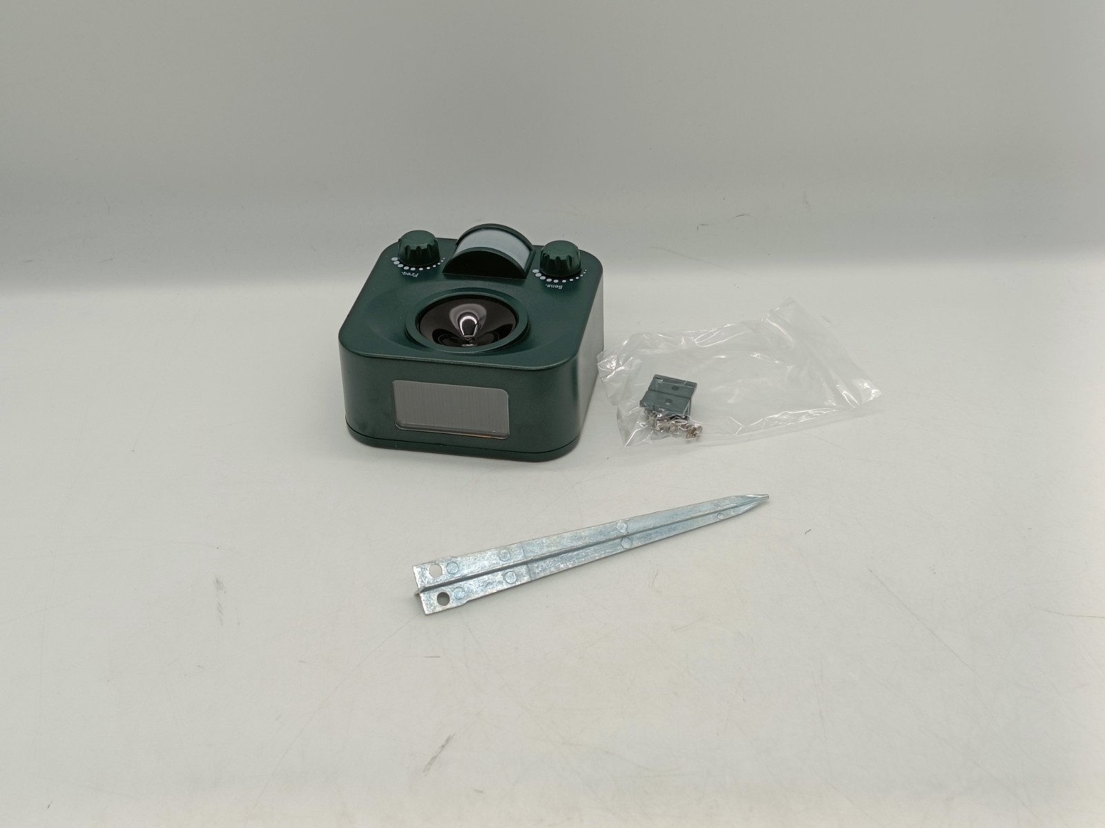 Pestbye Solar Cat Repeller ultrasonic fox pest control sonic deterrent single