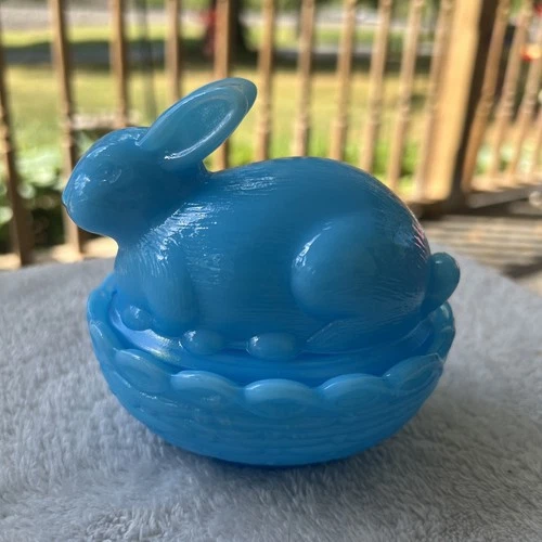 Vintage Mosser Pressed Glass Milk Blue Bunny On Nest  Beautiful Piece!