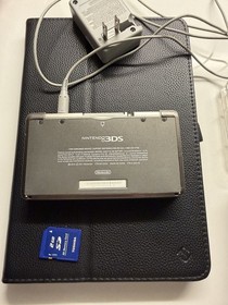 Nintendo 3DS 2GB Handheld System - Black - Works Great - Seven Games Included