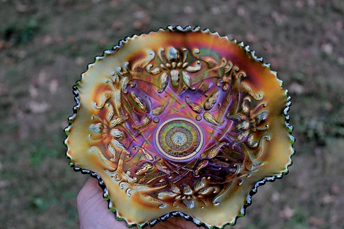 ANTIQUE NORTHWOOD WISHBONE CARNIVAL BOWL AND DAISY AND PLUME CANDY DISH