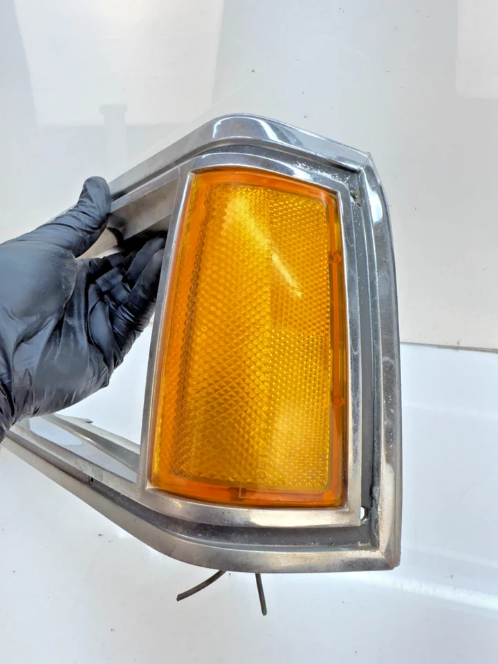 FARO LADO CONDUCTOR CHEVY CAPRICE 1981-1985 LH BISEL PUERTA CROMO MOLDURA B78-16 Foto 4 de 4