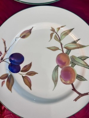 4 Royal Worcester Fruit Dinner Plates 11.5'' Peaches & Plums Bone China England