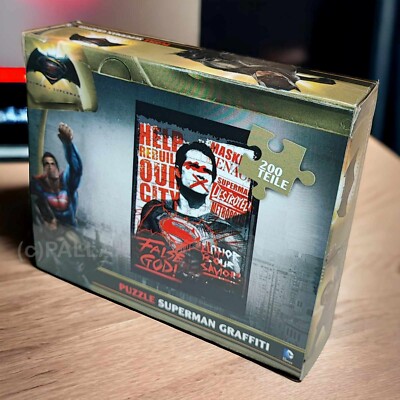BATMAN vs. SUPERMAN PUZZLE SUPERMAN FRAFFITI FALSE GOD 200 TEILE / 2016