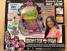 Monster High Ghoulish Glam Nail Salon, New, Open Damaged Box