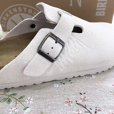 Birkenstock Boston x Stussy Bone-Suede Clog Wide Women's Birkenstock Boston x Stussy Bone-Suede Clog Wide Women's