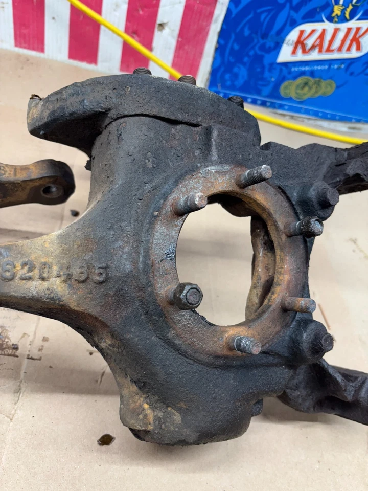 1981 86 1987 DODGE D100 D150 4WD 4X4 FRONT AXLE DANA 44 SPINDLES SINDLE SET PAIR - Image 4 of 4