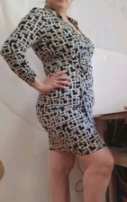 wrap dress, size 6, full stretch, geometric print, fastens the waist with 1...