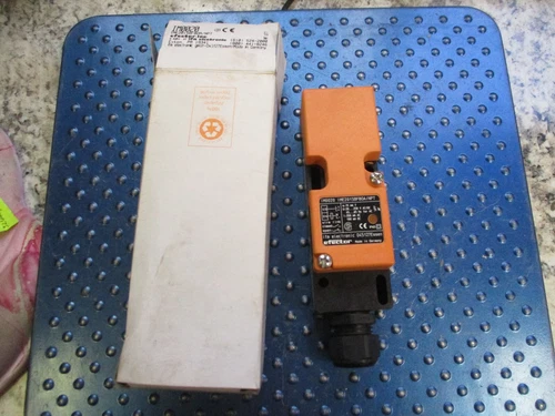 NEW IFM ELECTRONIC EFECTOR INDUCTIVE SENSOR IME2015BFBOA/NPT IM0020