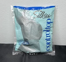 Silkies Control Top Sheer Pantyhose Moderate Control Nude Natural Queen/XL Flaw