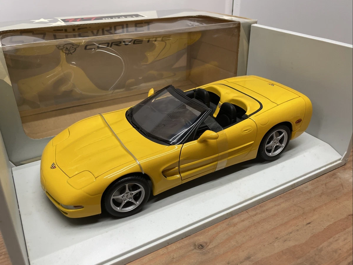 UT Chevrolet Corvette Contemporary Manufacture Diecast Cars for