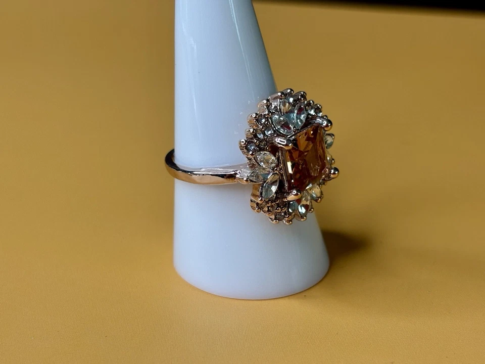 On sale! NEW Champagne Topaz & White CZ On 18knRose Gold Plating Ring. Size 9 - Image 2 of 2