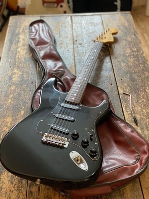 Tokai 1982 Vintage Japanese CBS Style Silver Star Strat Clone Piano Black