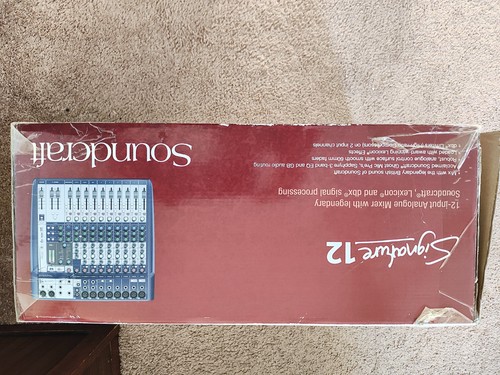Soundcraft Signature 12 12-Input Analog Mixer - 5049555 - Picture 17 of 17