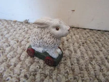 Adorable Russ Berrie Olde World Heritage Rabbit Bunny Figurine 16726 Easter