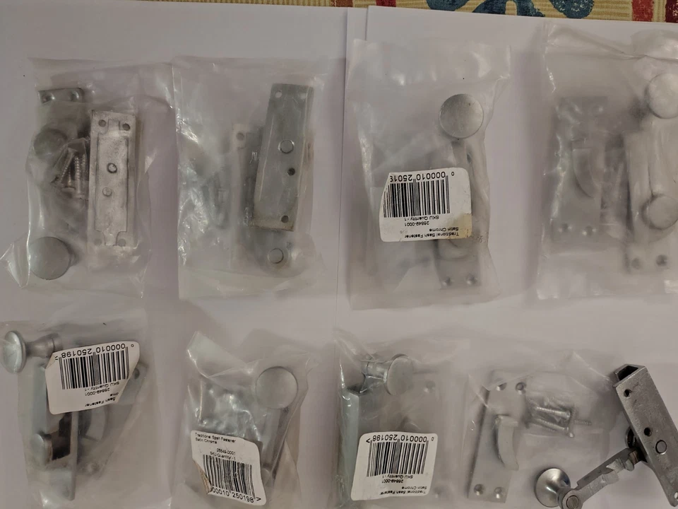 8 X Quadrant Sash Window Fasteners Satin Chrome - Image 4 of 4