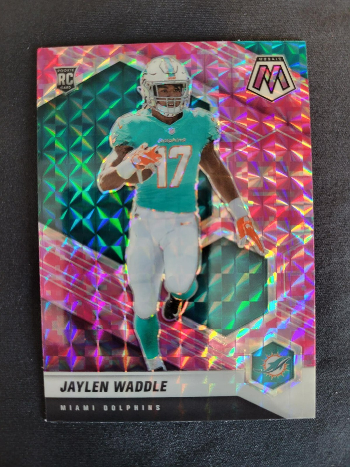 2021 Panini Mosaic Pink Camo - Jaylen Waddle #308 RC