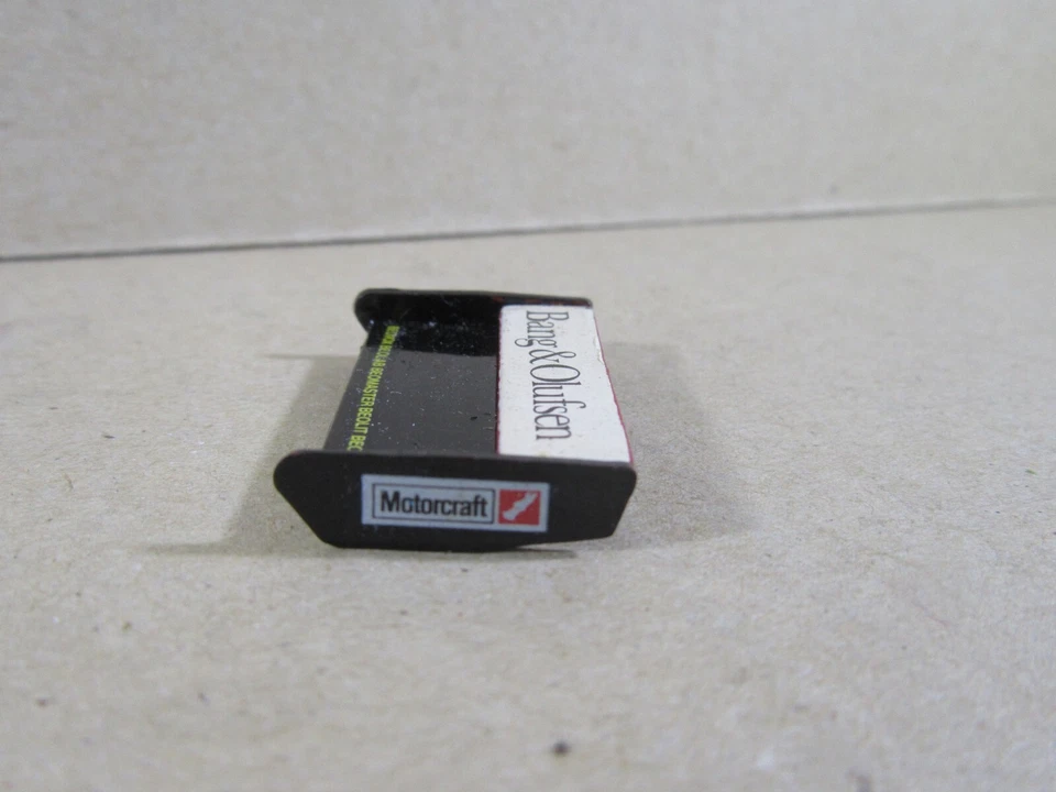 37U Vintage Alerón Plástico Bang Olufsen para 1974 F1 Surtees TS16/02 Repintado - Imagen 2 de 4