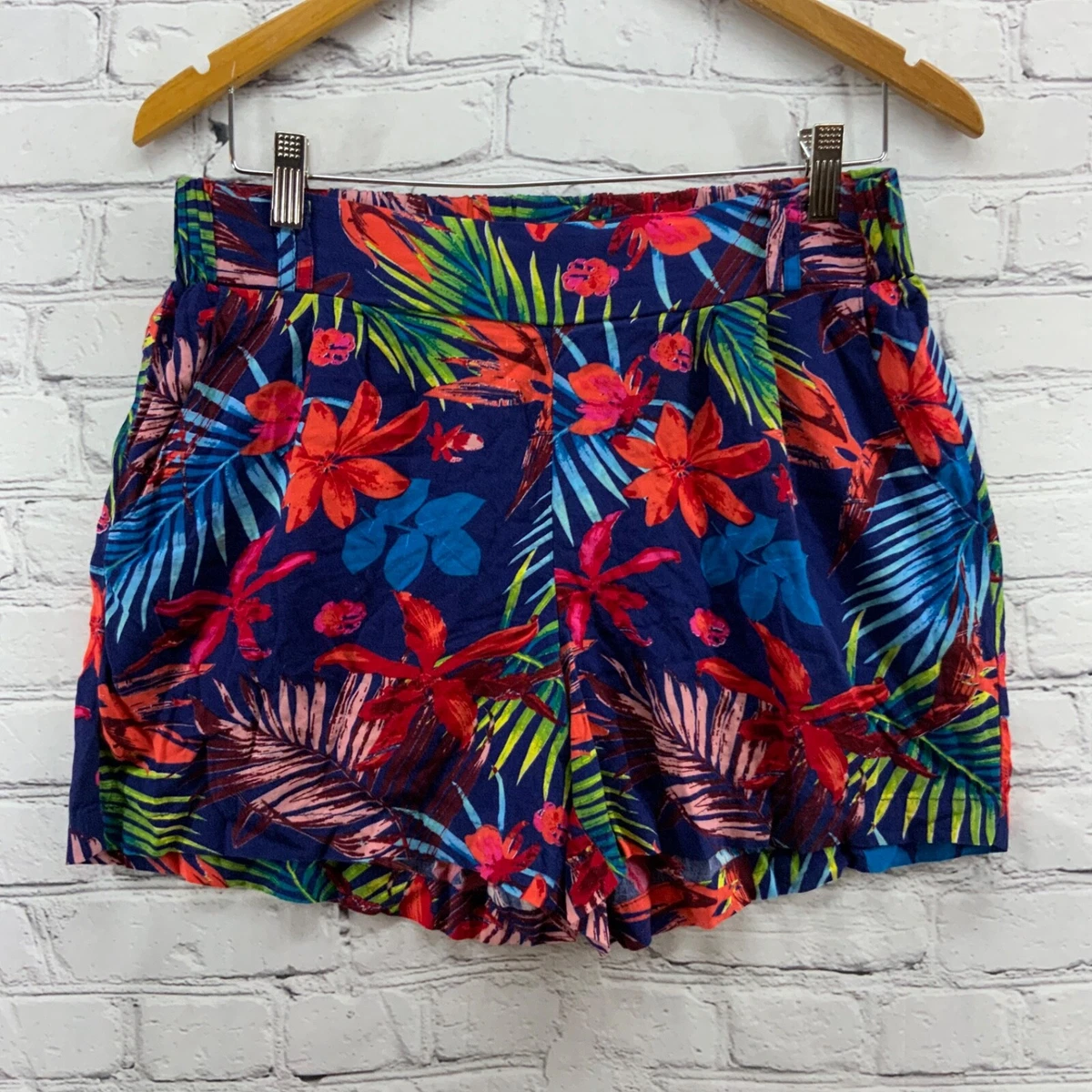 One 5 One Shorts Womens M Multi Color Hawaiian Floral 100 Rayon