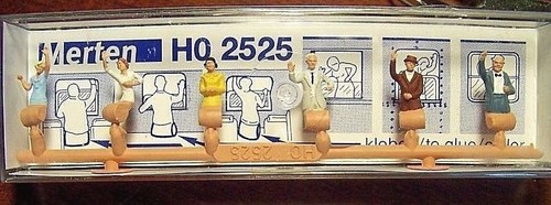 FIGURAS PARCIALES INTERIORES HO Merten 2525 (más ondulantes) para vagones de ferrocarril/autobús | Zustand: New