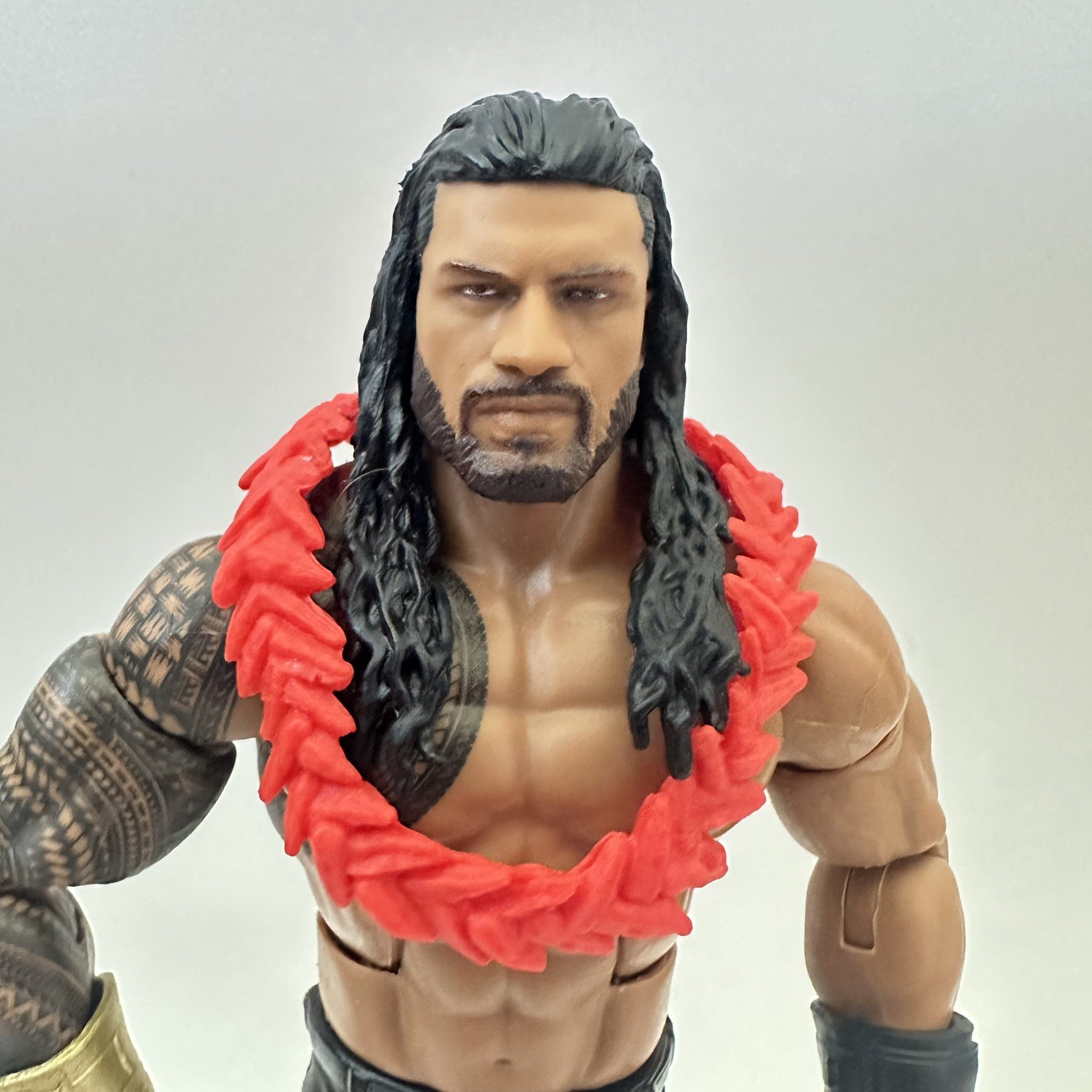 WWE Elite Series 88 Roman Reigns Wrestling Figure. image 4