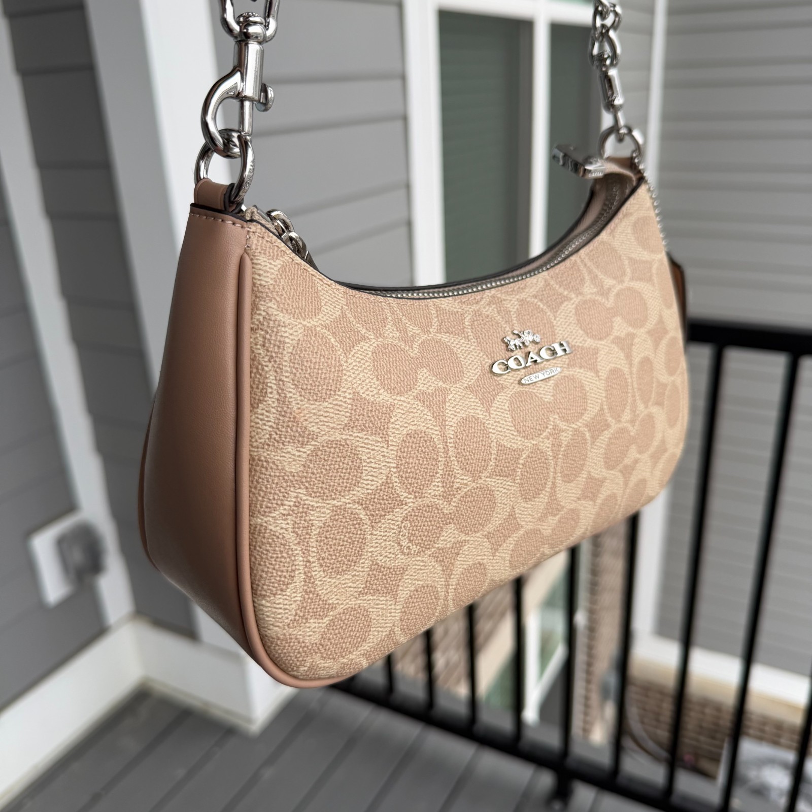Coach Teri Shoulder Bag In Signature Canvas Silver /Sand/Taupe CV933 image 3