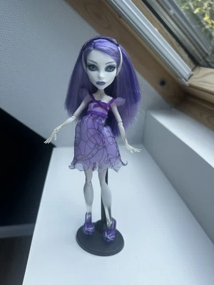 Monster High Dead Tired Spectra Vondergeist - Bild 1 von 2