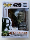 Funko Pop Star Wars 402 Chrome Mandalorian w/ Grogu & Pin Amazon W/ Protector