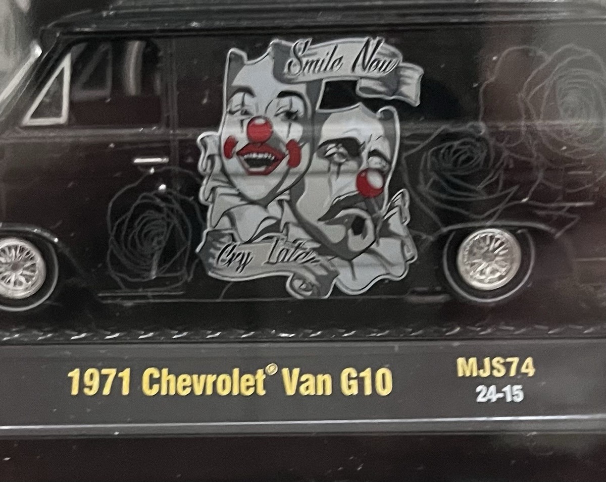 M2 Machines Lowriders 1971 Chevrolet Van G10 “Smile Now Cry