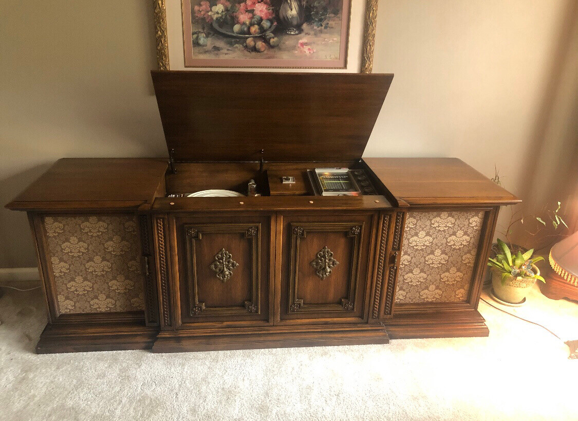 Packard Bell stereo furniture!! Mint Condition!!Works Packard Bell stereo furniture!! Mint Condition!!Works