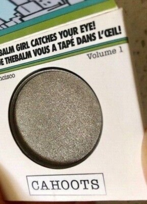 2x the Balm Foiled Again Cahoots Eye Shadow  Plus a free Eye Brush & Makeup Bag