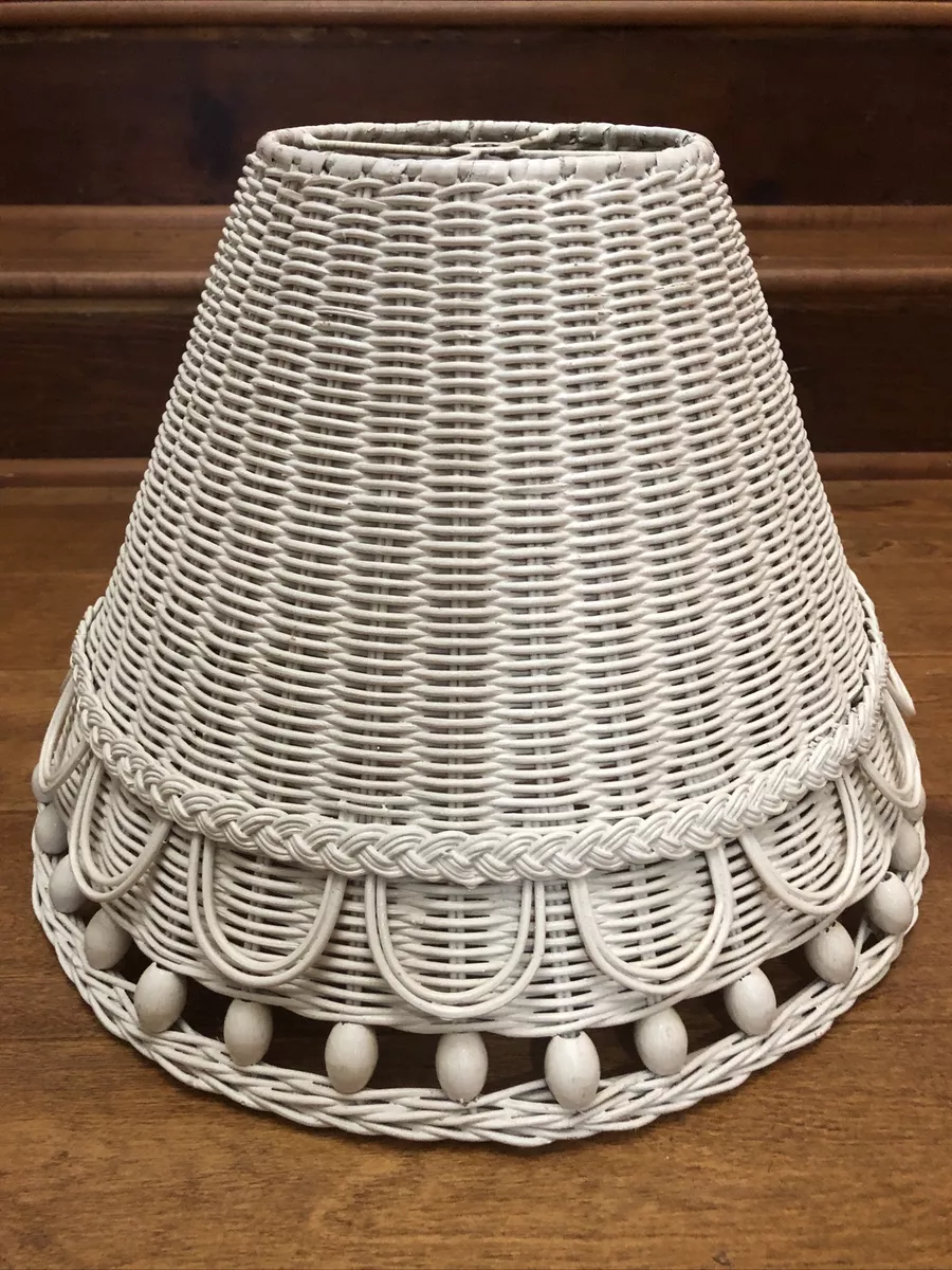 White wicker outlet lamp shade