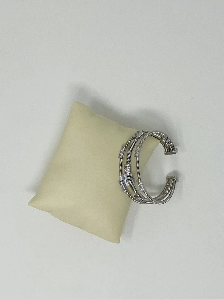 Pulsera de moda de tres líneas llena de oro blanco de 14K JH 731-SV Foto 3 de 3