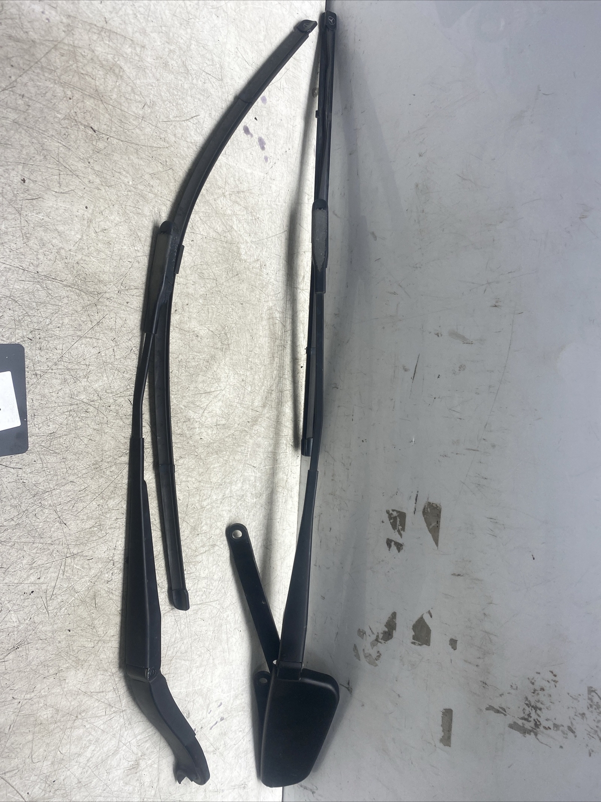 MERCEDES ML CLASS WINDSCREEN WIPER ARM BOTH SIDES A1648240149 2007 