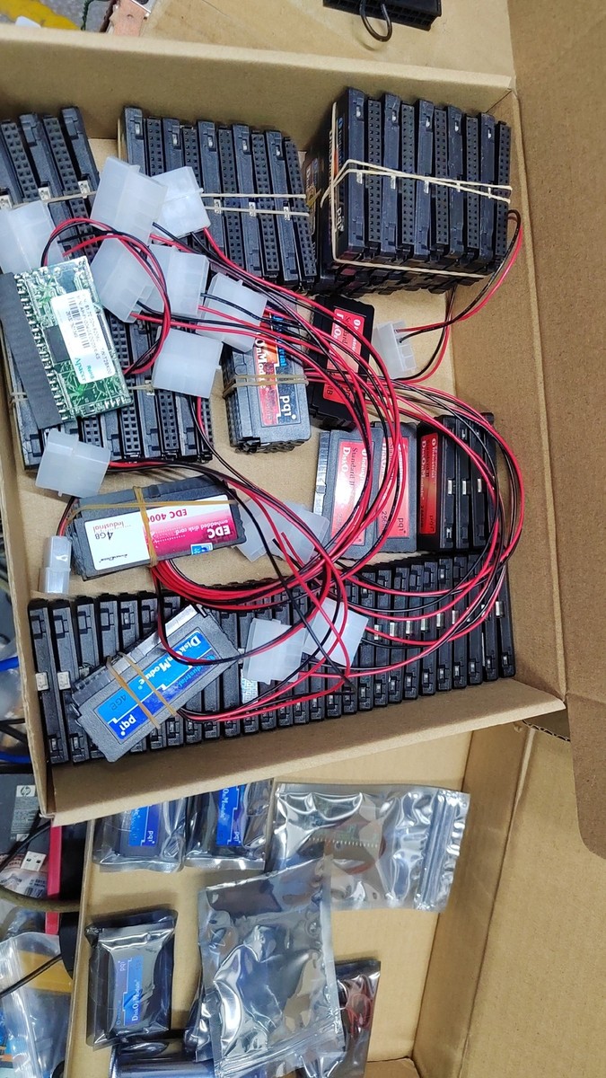 Módulo Disco-USB Industrial - SDM5A-M 7P/180D LP2(H) - Apacer Technology B.V