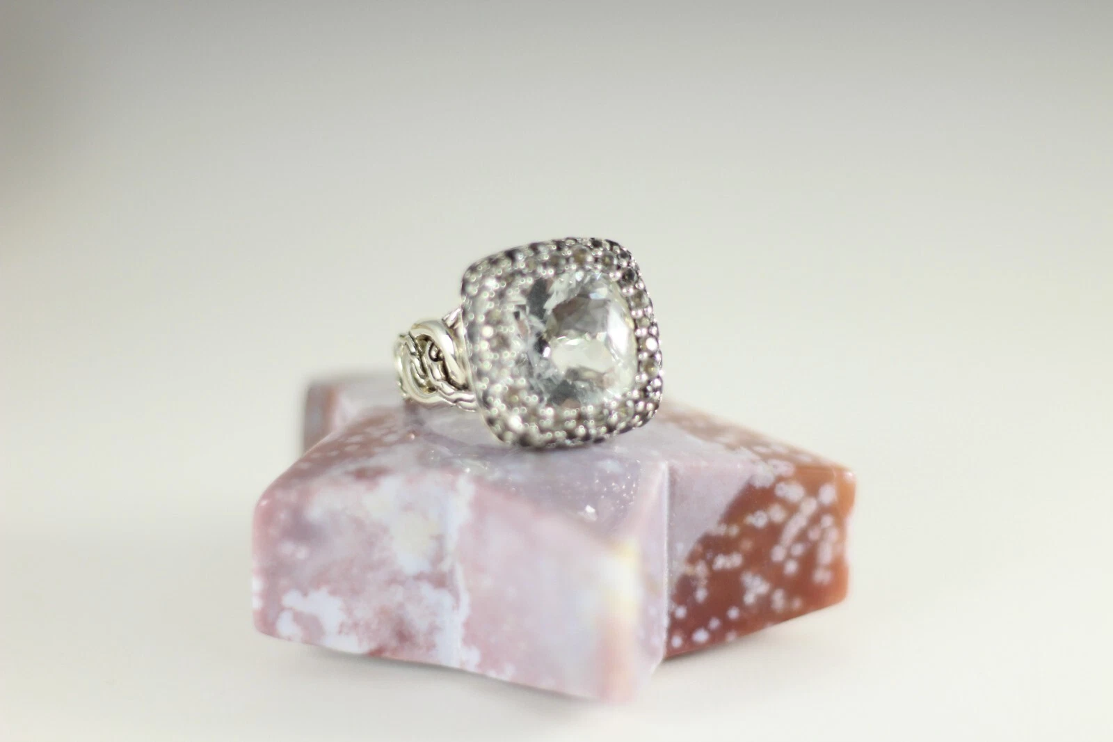 John Hardy Batu Klasik Classic Sterling Silver & White Topaz Ring! Brand New!