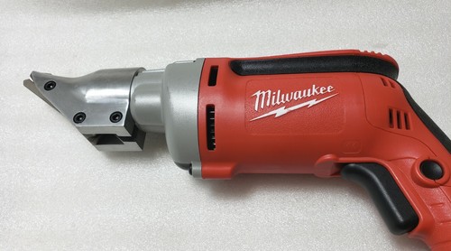 Milwaukee 6852-20 18-Gauge Double Insulated, 10' Fixed Corded Shear 6.8A Motor - Picture 4 of 15