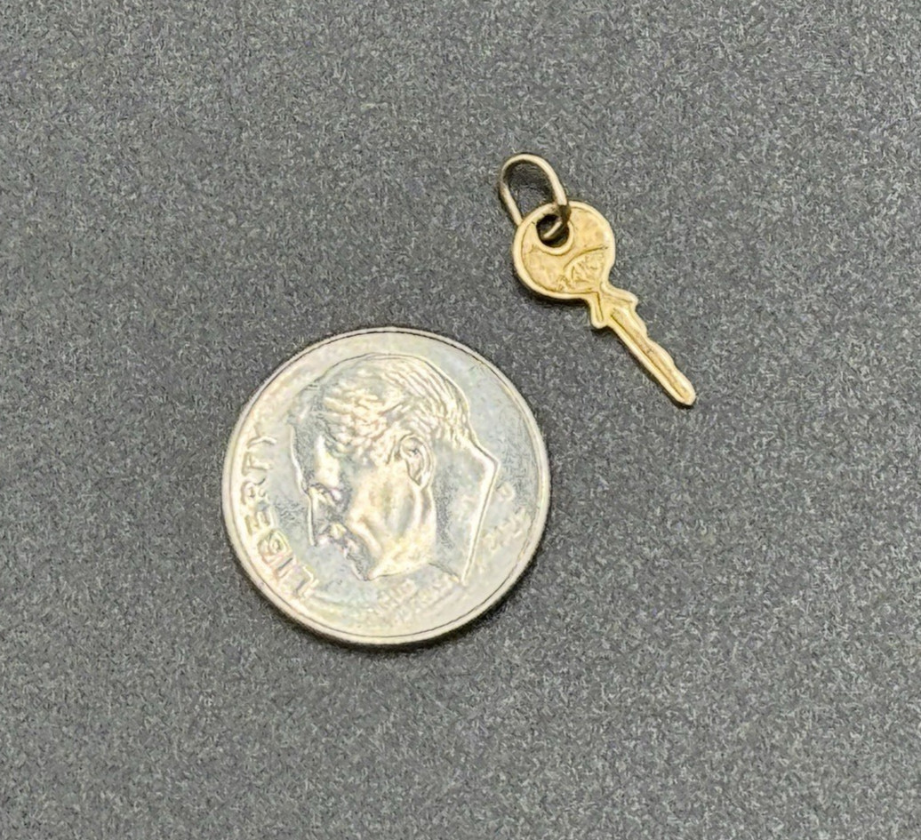 Vintage Miniature Tiny 14K Solid Yellow Gold Key … - image 4