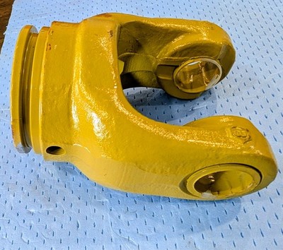 Weasler 700-6654 2-1/8'' (54.2 MM) Tri-lobe Shaped Outer Profile Yoke 6 Series