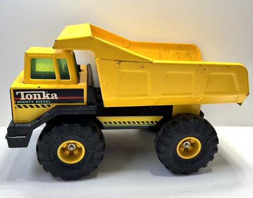 Vintage TONKA Mighty Diesel Dump Truck Yellow Steel 17" No 93901 Made in the USA