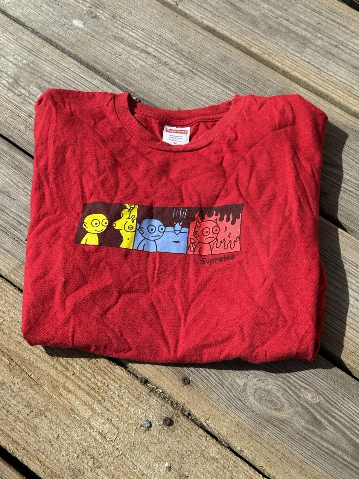 Tee shirt graphique Supreme Life rouge moyen NSFW