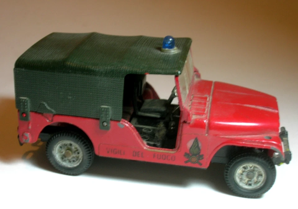 JEEP WILLYS 1/43 modello vintage del 1976 Mattel Mebetoys VIGILI DEL FUOCO Fire - Immagine 4 di 4