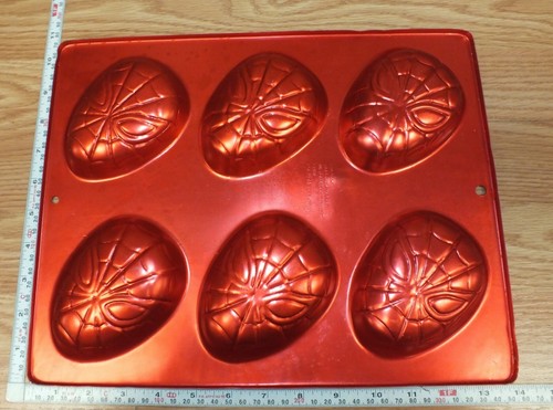 Original Wilton Marvel Spiderman kleine Multi Kuchenform Blechform  - Bild 4 von 4