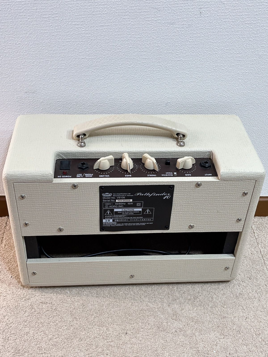 VOX V9106 Pathfinder 10 Guitar Amplifier White Union Jack