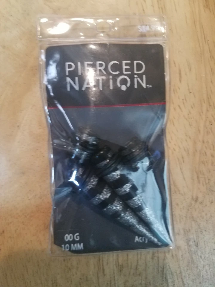 Pierced Nation блестящий черный и белый акриловые датчики 00G/10 мм Спенсер новый! - Изображение 2 из 4