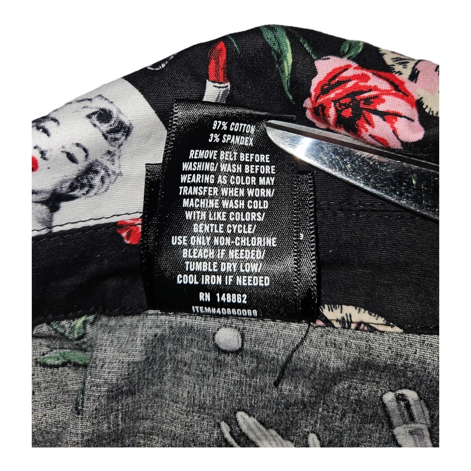 Vestido Torrid X Marilyn Monroe Midi Para Mujer 26 AOP Manga Corta Retro Columpio Completo Foto 4 de 4